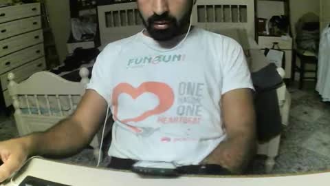 hugeveiny online show from 22, 10, 2025