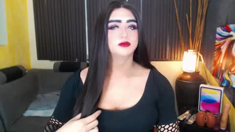 Snapshot of hugexmslovelyxcock chatting on 10, 4, 2026 MsLovely online show from 10, 4, 2026
