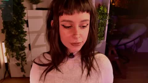 Mika online show from 12, 4, 2026