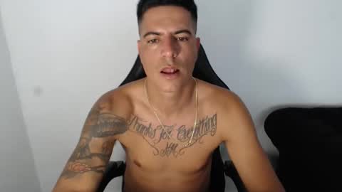 Snapshot of hugopino chatting on 2, 2, 2026 Richard14 online show from 2, 2, 2026