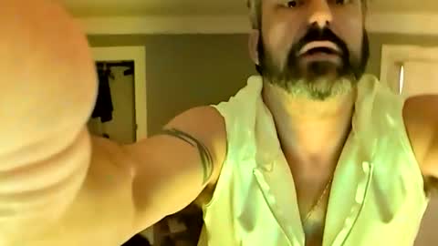 Snapshot of hungitalian40 chatting on 9, 5, 2026 hungitalian40 online show from 9, 5, 2026