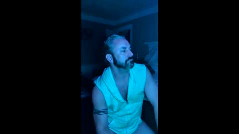 Snapshot of hungitalian40 chatting on 10, 5, 2026 hungitalian40 online show from 10, 5, 2026