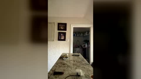 Snapshot of hunglordy chatting on 20, 6, 2026 Long and Ready online show from 20, 6, 2026