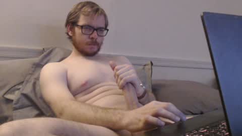 Snapshot of hungmysterio chatting on 2, 2, 2025 HungMysterio online show from 2, 2, 2025