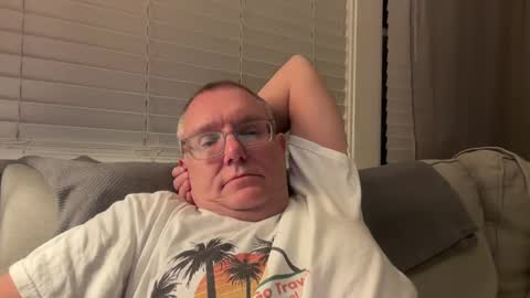 AARON online show from 31, 10, 2025