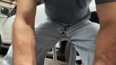 Snapshot of hungrowdycowboy chatting on 31, 5, 2026 HungRowdyCowboy online show from 31, 5, 2026