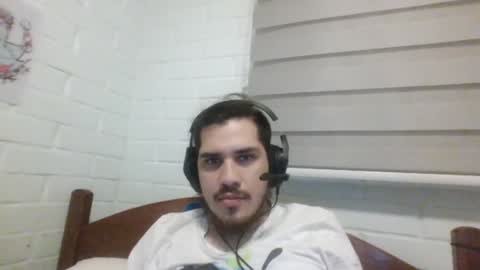 Snapshot of hungweeb chatting on 7, 12, 2024 Rod online show from 7, 12, 2024