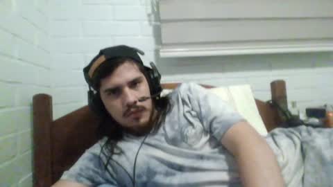 Snapshot of hungweeb chatting on 15, 12, 2024 Rod online show from 15, 12, 2024