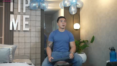 hunk_ryan online show from 20, 1, 2025