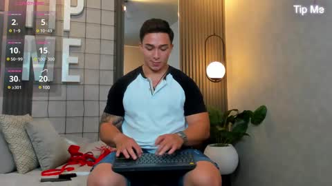 hunk_ryan online show from 16, 2, 2025