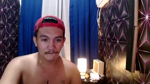 hunkylloyd online show from 20, 12, 2024