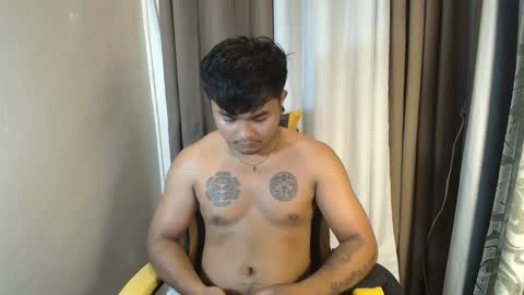 Snapshot of hunkyzeus chatting on 1, 5, 2026 hunkyzeus online show from 1, 5, 2026