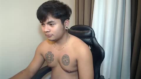 Snapshot of hunkyzeus chatting on 18, 5, 2026 hunkyzeus online show from 18, 5, 2026