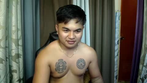 hunkyzeus online show from 12, 7, 2026