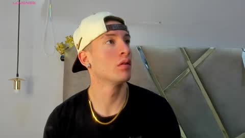 hunterheat_ online show from 26, 10, 2025