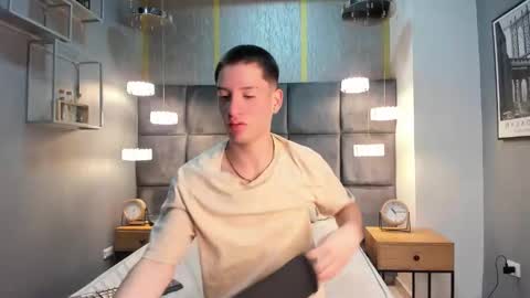 hunterheat_ online show from 12, 11, 2025