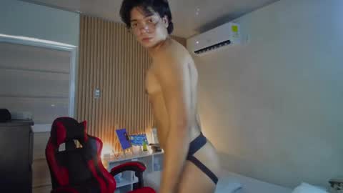Snapshot of husband_xxx chatting on 27, 4, 2026 husband_xxx online show from 27, 4, 2026