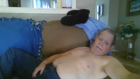 Snapshot of hvl13 chatting on 10, 1, 2025 hvl13 online show from 10, 1, 2025