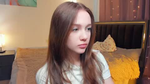 Snapshot of hwadwellingham chatting on 11, 5, 2026 Lily online show from 11, 5, 2026