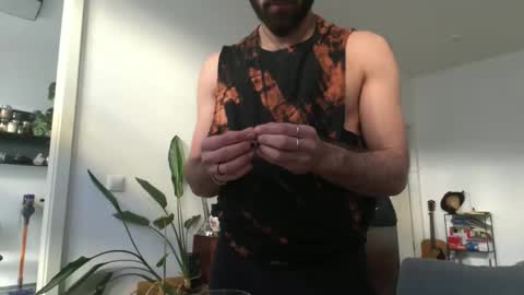 Snapshot of hydraengea chatting on 6, 4, 2026 IVY online show from 6, 4, 2026