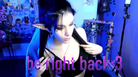 Snapshot of hyeon_jin chatting on 17, 2, 2025 Hyeon Jin online show from 17, 2, 2025