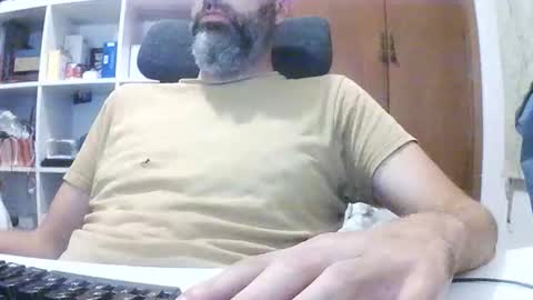 Snapshot of hyperpau chatting on 17, 9, 2025 Hyperpau online show from 17, 9, 2025