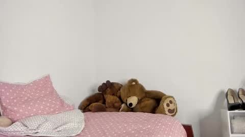 Hyun Joo online show from 20, 3, 2026