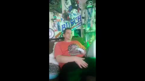 Snapshot of i124nakwitu chatting on 5, 4, 2026 i124nakwitu online show from 5, 4, 2026