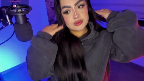 Snapshot of i_am_ari chatting on 4, 2, 2025 Ari online show from 4, 2, 2025