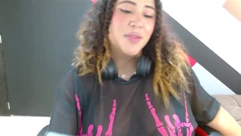 Snapshot of i_am_yours1 chatting on 11, 1, 2025 Mafe online show from 11, 1, 2025