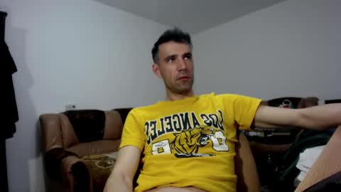 i_like_older_men online show from 28, 3, 2026