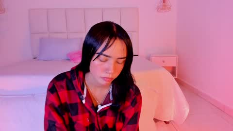 Snapshot of iam_cami chatting on 28, 1, 2025 online show from 28, 1, 2025