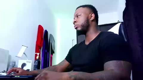 Mr H Independent model online show from 20, 9, 2025