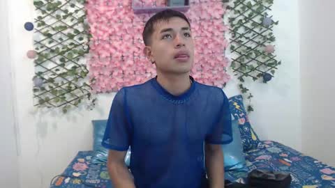 Snapshot of iam_lukas__ chatting on 12, 9, 2025 iam_lukas__ online show from 12, 9, 2025