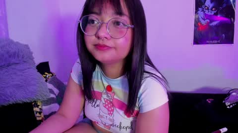 Snapshot of iam_zoechan chatting on 10, 12, 2024 Zoe 3 online show from 10, 12, 2024