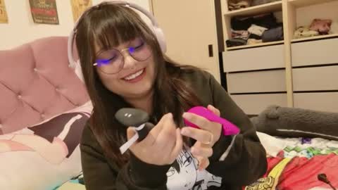Snapshot of iam_zoechan chatting on 8, 7, 2026 Zoe 3 online show from 8, 7, 2026