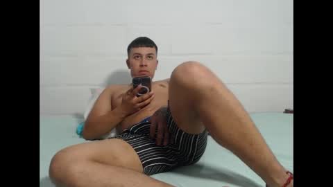 Snapshot of iambryan048 chatting on 20, 5, 2026 Bryan048 online show from 20, 5, 2026