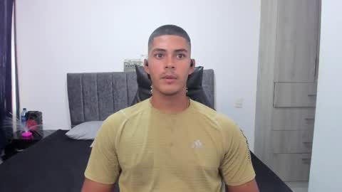 Dylan  independent model  online show from 7, 1, 2026