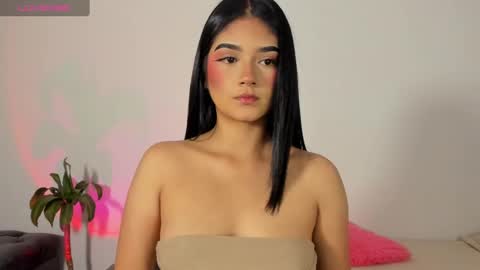 Snapshot of iamjulietaa chatting on 4, 3, 2025    online show from 4, 3, 2025