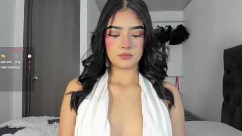 Snapshot of iamjulietaa chatting on 8, 10, 2025    online show from 8, 10, 2025