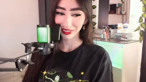 Mel  online show from 5, 11, 2025