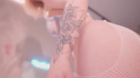 Nina  online show from 30, 9, 2025