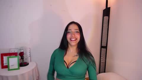 Snapshot of iamroxanne chatting on 13, 12, 2025 Camila online show from 13, 12, 2025