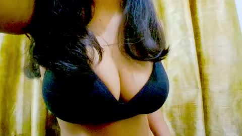 Snapshot of iamsomeone1234 chatting on 15, 5, 2026 Iamnidhicam online show from 15, 5, 2026