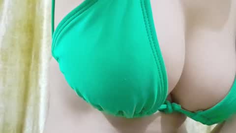 Snapshot of iamsomeone1234 chatting on 26, 5, 2026 Iamnidhicam online show from 26, 5, 2026
