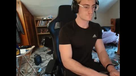 Snapshot of iamtommyparker chatting on 15, 1, 2026 iamtommyparker online show from 15, 1, 2026