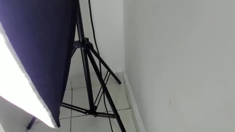 IAN CASTILLO online show from 17, 2, 2025