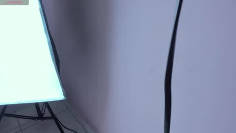 IAN CASTILLO online show from 5, 3, 2025