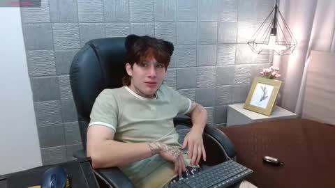 Snapshot of iancute_ chatting on 22, 9, 2025 ian online show from 22, 9, 2025