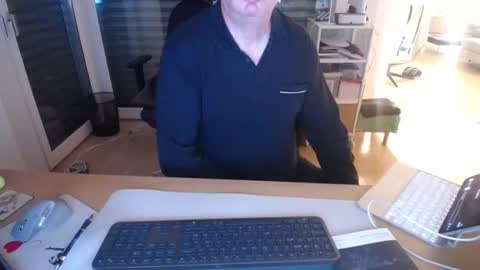 iandy12 online show from 26, 4, 2026